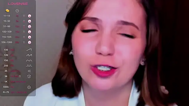 Snapshot of KindHazelHere_ chatting on 03-21-25, 11:12 KindHazelHere online show from 03-21-25, 11:12