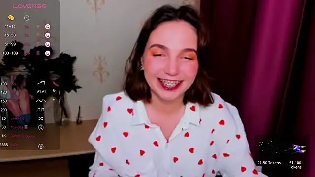 Snapshot of KindHazelHere_ chatting on 09-08-25, 08:19 KindHazelHere online show from 09-08-25, 08:19