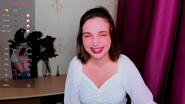 Snapshot of KindHazelHere_ chatting on 09-11-25, 05:13 KindHazelHere online show from 09-11-25, 05:13