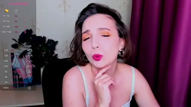 Snapshot of KindHazelHere_ chatting on 09-26-25, 04:11 KindHazelHere online show from 09-26-25, 04:11