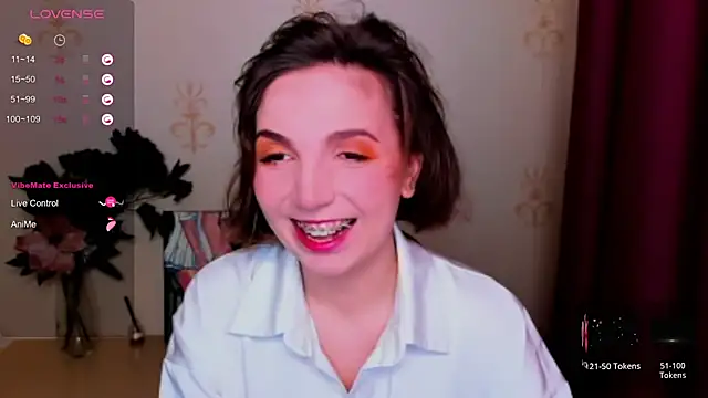 Snapshot of KindHazelHere_ chatting on 10-08-25, 08:12 KindHazelHere online show from 10-08-25, 08:12