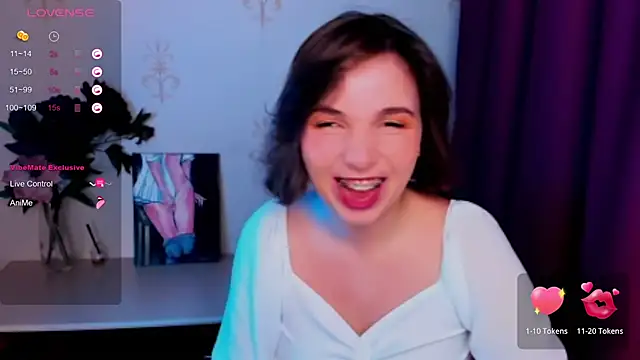 Snapshot of KindHazelHere_ chatting on 10-21-25, 08:26 KindHazelHere online show from 10-21-25, 08:26