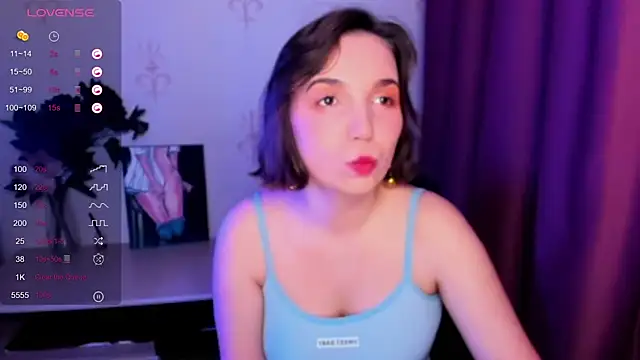 Snapshot of KindHazelHere_ chatting on 10-31-25, 01:01 KindHazelHere online show from 10-31-25, 01:01