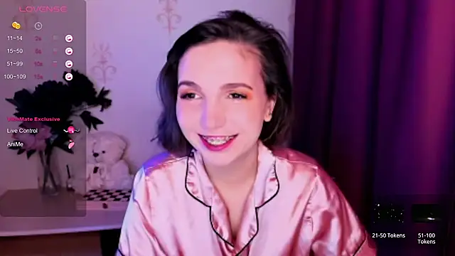 Snapshot of KindHazelHere_ chatting on 11-11-25, 08:14 KindHazelHere online show from 11-11-25, 08:14