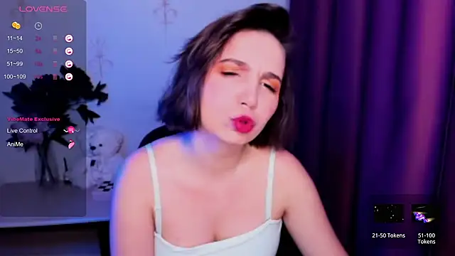 Snapshot of KindHazelHere_ chatting on 11-12-25, 12:16 KindHazelHere online show from 11-12-25, 12:16