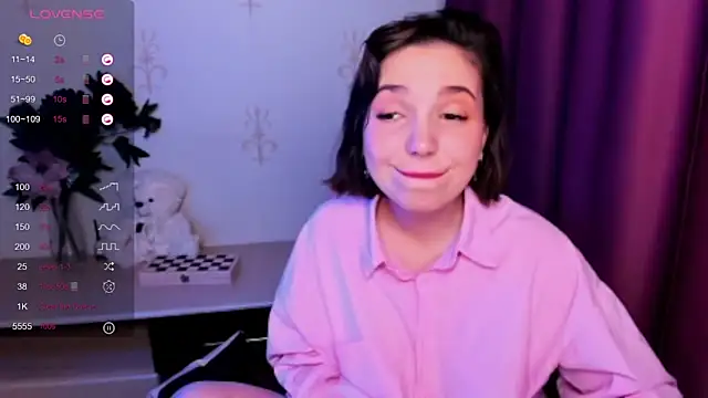 Snapshot of KindHazelHere_ chatting on 11-14-25, 06:12 KindHazelHere online show from 11-14-25, 06:12