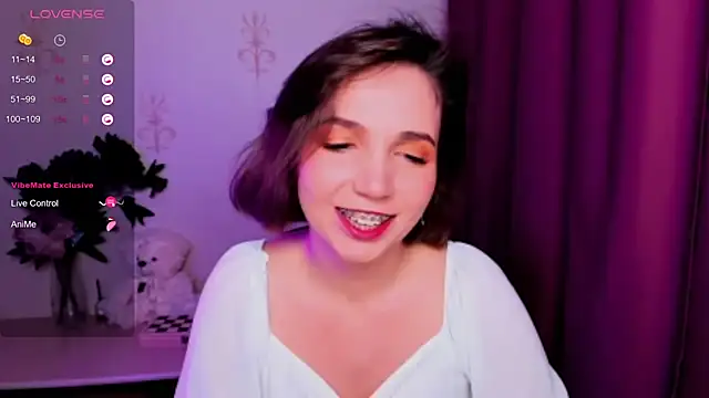 Snapshot of KindHazelHere_ chatting on 11-15-25, 10:15 KindHazelHere online show from 11-15-25, 10:15