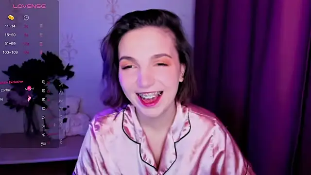 Snapshot of KindHazelHere_ chatting on 11-19-25, 09:20 KindHazelHere online show from 11-19-25, 09:20