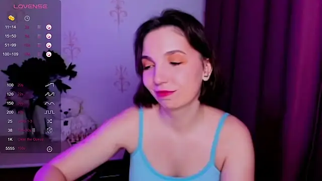 Snapshot of KindHazelHere_ chatting on 11-23-25, 10:20 KindHazelHere online show from 11-23-25, 10:20