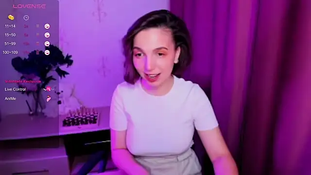 Snapshot of KindHazelHere_ chatting on 12-05-25, 05:09 KindHazelHere online show from 12-05-25, 05:09