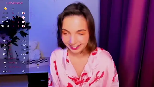 Snapshot of KindHazelHere_ chatting on 12-15-25, 03:27 KindHazelHere online show from 12-15-25, 03:27