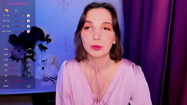 KindHazelHere  online show from 01-10-26, 07:48