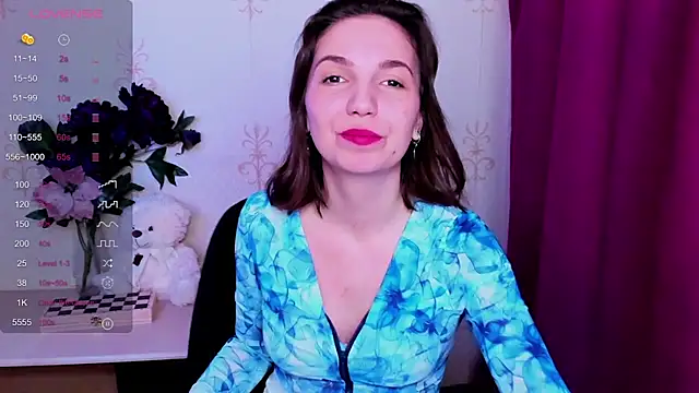 KindHazelHere  online show from 04-06-26, 07:31