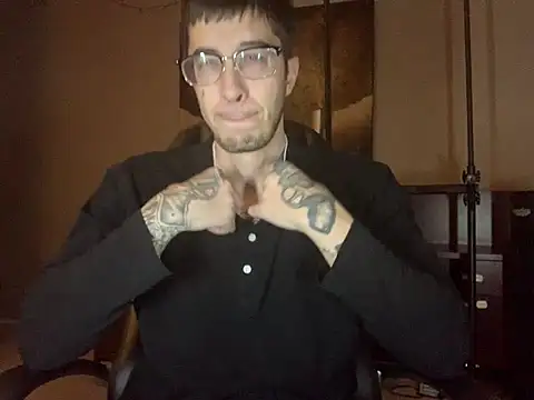 Snapshot of Bwcjoshbanks chatting on 05-29-26, 04:38 Bwcjoshbanks online show from 05-29-26, 04:38