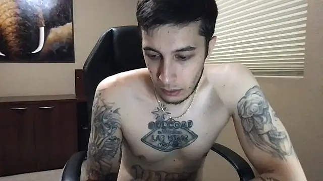 Snapshot of Bwcjoshbanks chatting on 06-14-26, 08:27 Bwcjoshbanks online show from 06-14-26, 08:27