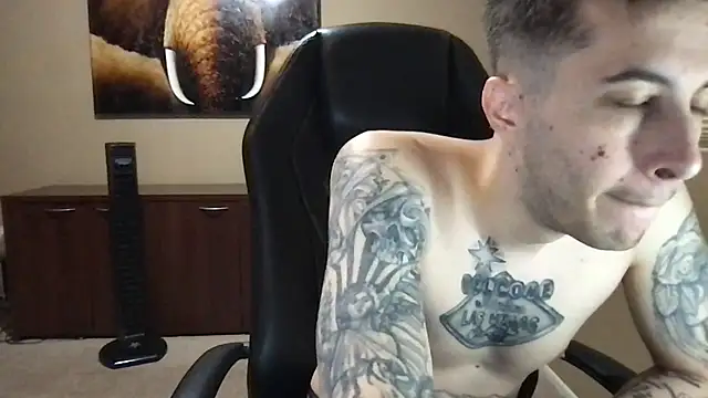 Snapshot of Bwcjoshbanks chatting on 06-19-26, 06:12 Bwcjoshbanks online show from 06-19-26, 06:12