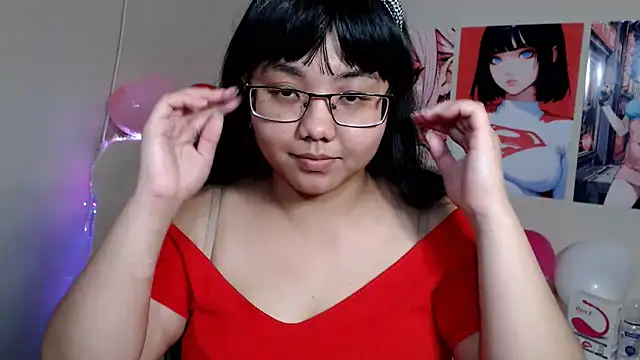 Snapshot of Moertomlly chatting on 02-16-25, 06:54 Moertomlly online show from 02-16-25, 06:54