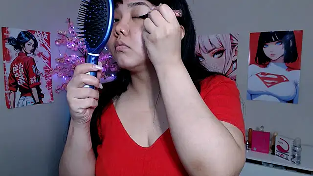 Snapshot of Moertomlly chatting on 09-29-25, 04:17 Moertomlly online show from 09-29-25, 04:17