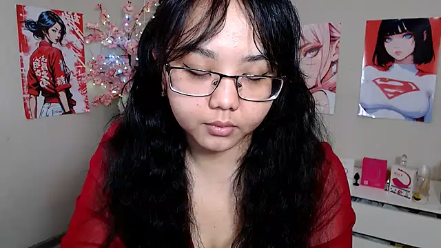 Snapshot of Moertomlly chatting on 10-09-25, 04:54 Moertomlly online show from 10-09-25, 04:54