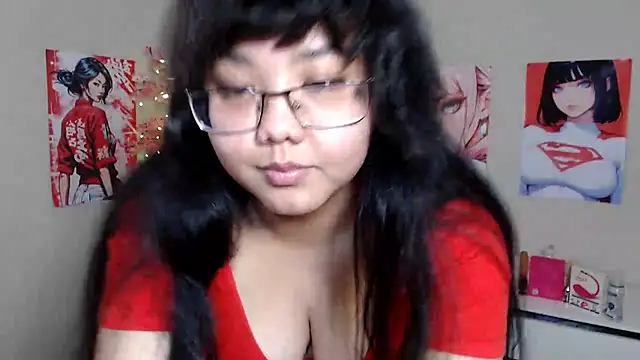 Snapshot of Moertomlly chatting on 10-17-25, 04:48 Moertomlly online show from 10-17-25, 04:48