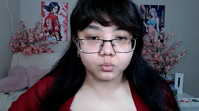 Snapshot of Moertomlly chatting on 04-30-26, 03:35 Moertomlly online show from 04-30-26, 03:35