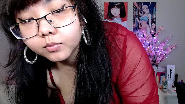 Snapshot of Moertomlly chatting on 05-03-26, 03:45 Moertomlly online show from 05-03-26, 03:45