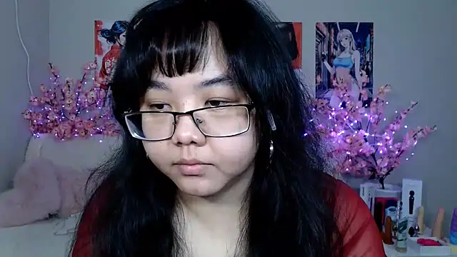 Snapshot of Moertomlly chatting on 05-07-26, 04:40 Moertomlly online show from 05-07-26, 04:40