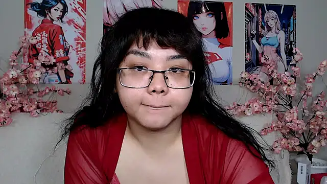 Snapshot of Moertomlly chatting on 05-28-26, 05:49 Moertomlly online show from 05-28-26, 05:49