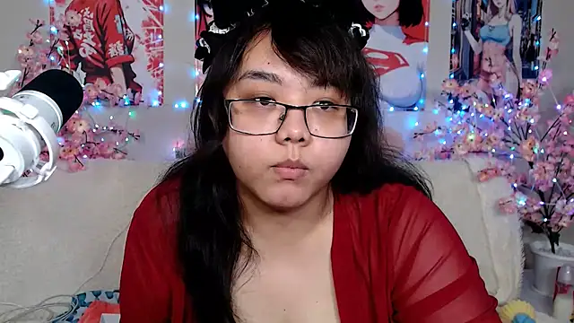 Snapshot of Moertomlly chatting on 07-05-26, 05:14 Moertomlly online show from 07-05-26, 05:14