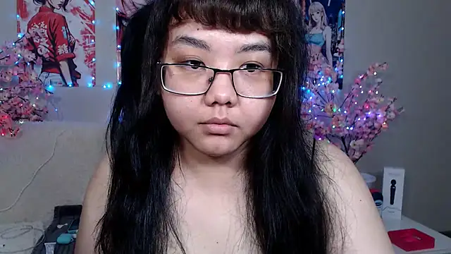 Snapshot of Moertomlly chatting on 07-12-26, 04:14 Moertomlly online show from 07-12-26, 04:14