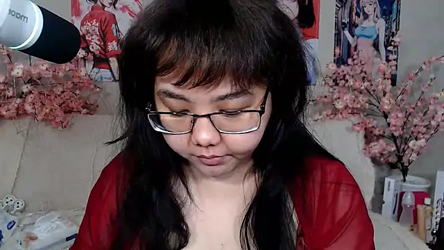 Snapshot of Moertomlly chatting on 07-14-26, 04:28 Moertomlly online show from 07-14-26, 04:28