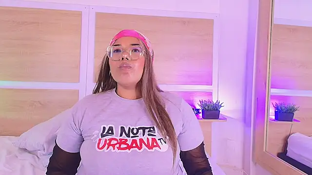  nickypurple  online show from 04-06-26, 07:04