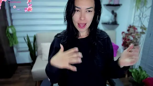 Lunlunera online show from 09-26-25, 01:20