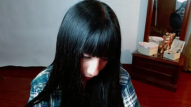 Snapshot of _holy_1 chatting on 09-28-25, 04:18 holy 1 online show from 09-28-25, 04:18