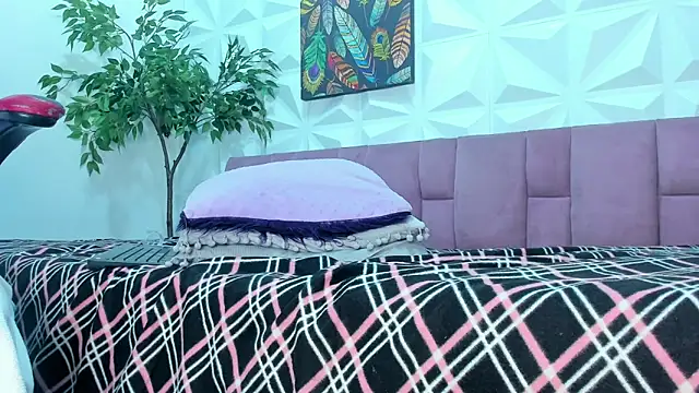 Hellen Sky online show from 03-01-25, 01:11