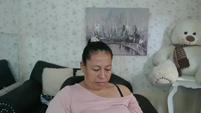 mature martina online show from 05-25-26, 08:04