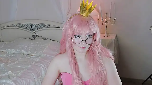 Snapshot of RuthMorse chatting on 11-02-25, 08:11 RuthMorse online show from 11-02-25, 08:11