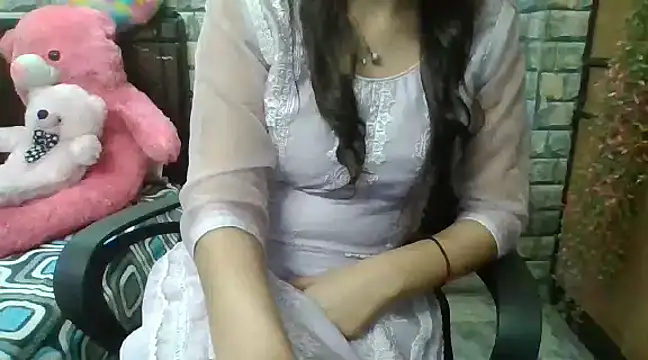 Snapshot of Sexy_iknoor chatting on 02-02-25, 08:02 Sexy iknoor online show from 02-02-25, 08:02