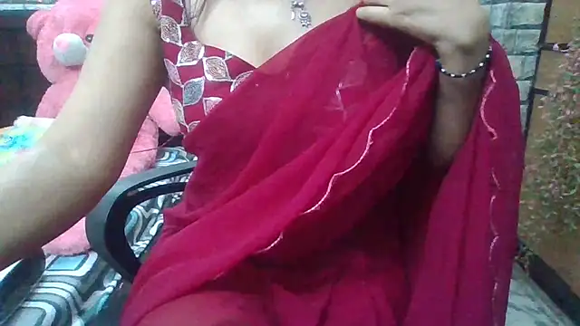 Snapshot of Sexy_iknoor chatting on 02-26-25, 04:25 Sexy iknoor online show from 02-26-25, 04:25