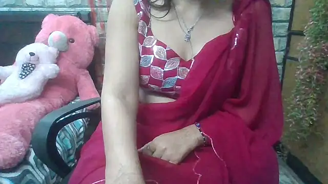 Snapshot of Sexy_iknoor chatting on 03-10-25, 07:21 Sexy iknoor online show from 03-10-25, 07:21