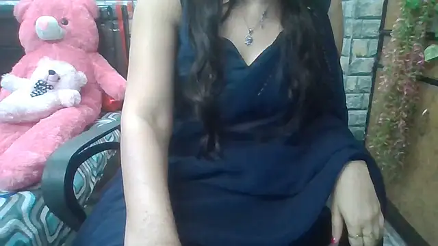 Snapshot of Sexy_iknoor chatting on 03-13-25, 07:42 Sexy iknoor online show from 03-13-25, 07:42