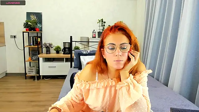 Anna127Moon online show from 10-15-25, 04:01