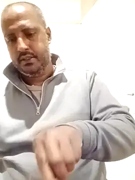 Snapshot of bink1982 chatting on 01-10-26, 08:10 bink1982 online show from 01-10-26, 08:10