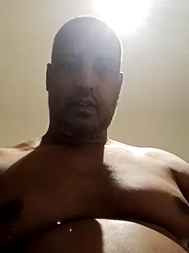 Snapshot of bink1982 chatting on 02-15-26, 09:55 bink1982 online show from 02-15-26, 09:55