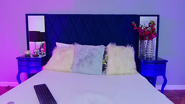 Margaret Saunders online show from 01-10-25, 06:49