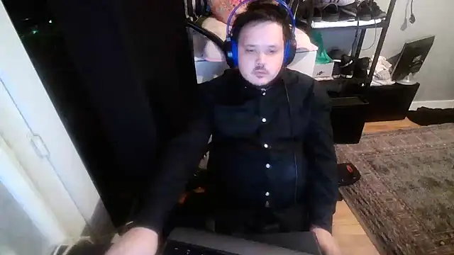 Snapshot of Bebemickey75 chatting on 01-25-25, 01:32 Bebemickey75 online show from 01-25-25, 01:32