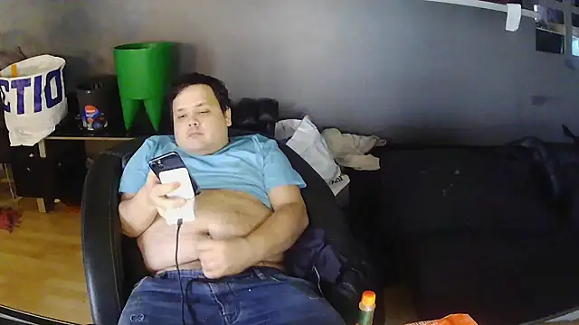 Snapshot of Bebemickey75 chatting on 11-10-25, 03:33 Bebemickey75 online show from 11-10-25, 03:33