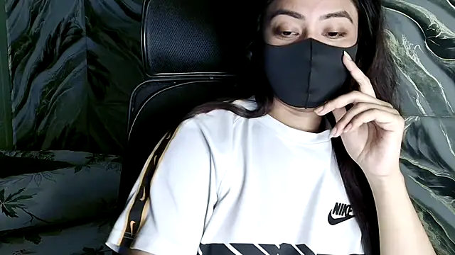 Snapshot of Sima--Roy chatting on 11-30-25, 07:29 Sima--Roy online show from 11-30-25, 07:29