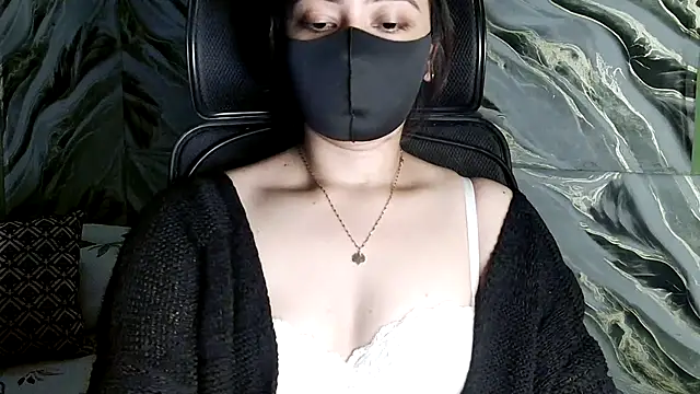 Snapshot of Sima--Roy chatting on 12-04-25, 05:21 Sima--Roy online show from 12-04-25, 05:21