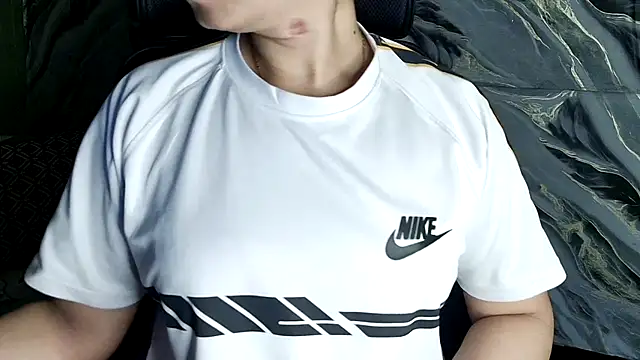 Snapshot of Sima--Roy chatting on 12-15-25, 06:34 Sima--Roy online show from 12-15-25, 06:34